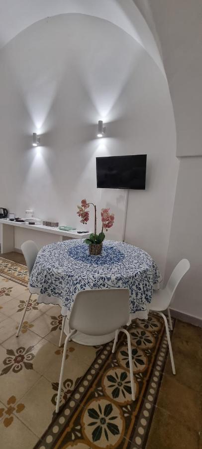 Amarcord Apartment Brindisi Bagian luar foto